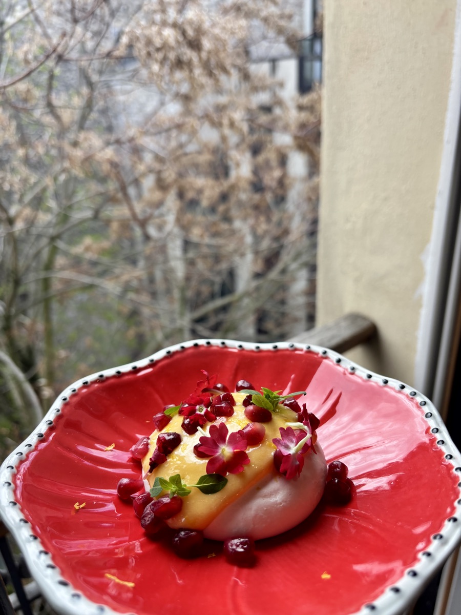 Dessert, fruits rouges et agrumes