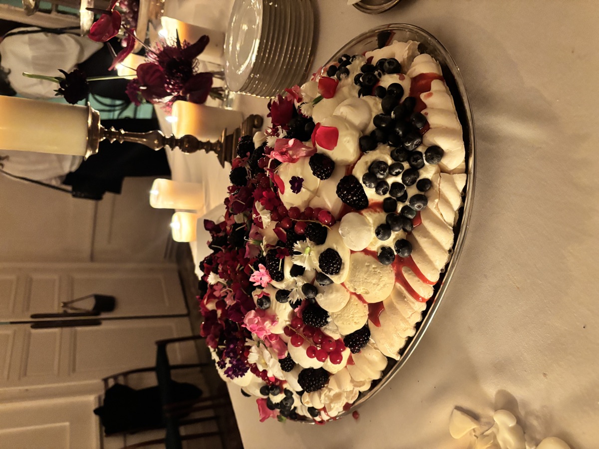 Pavlova aux fruits rouges